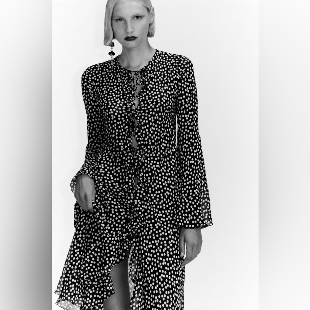 Zara Women's Flowing Boho Style Polka Dot Kimono Dress /Beach Cover Up Black